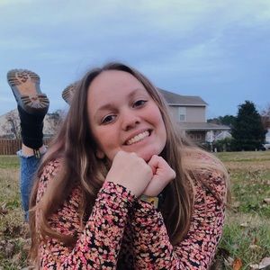 Meet your Posher, Mallory